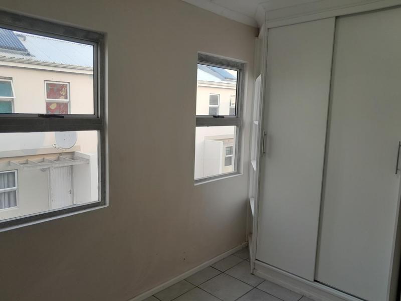 To Let 2 Bedroom Property for Rent in Heiderand Western Cape